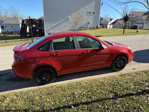 2010 Ford Focus SES