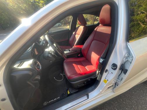White 2022 Lexus IS 300 Base