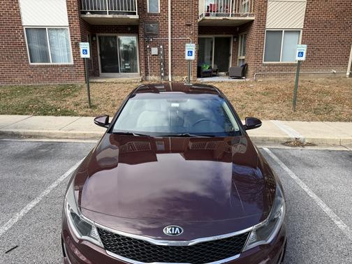 Red 2018 Kia Optima LX