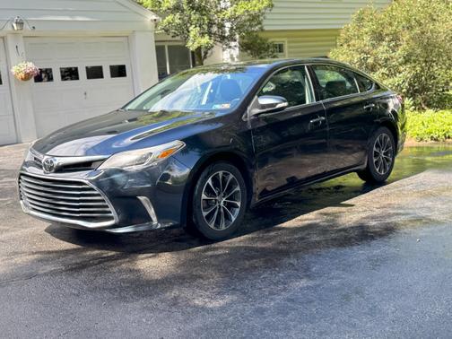 2016 Toyota Avalon XLE