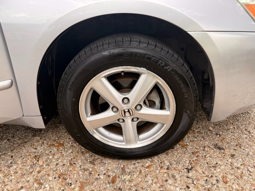 Silver 2004 Honda Accord EX