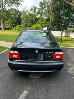 Black 2002 BMW 540 i