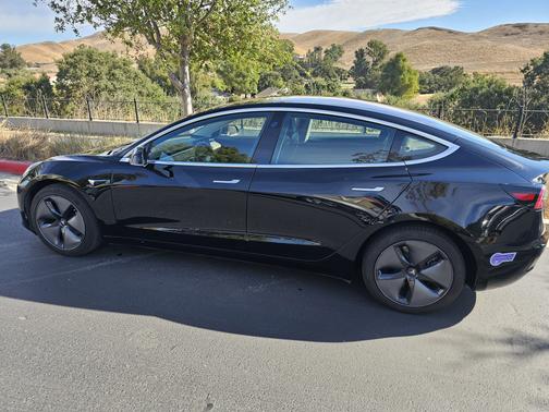 2019 Tesla Model 3 Standard Range Plus