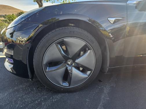 2019 Tesla Model 3 Standard Range Plus