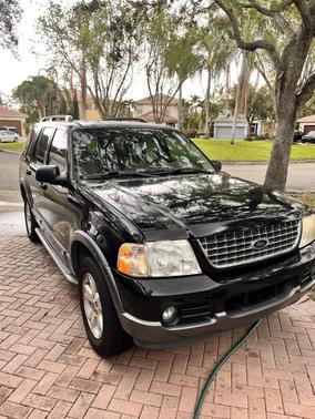 2004 Ford Explorer XLT