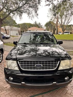 2004 Ford Explorer XLT