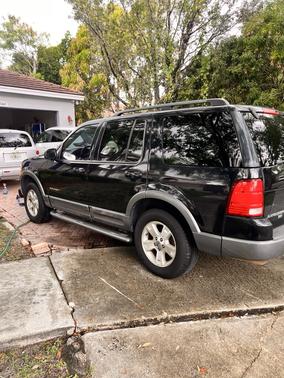 2004 Ford Explorer XLT