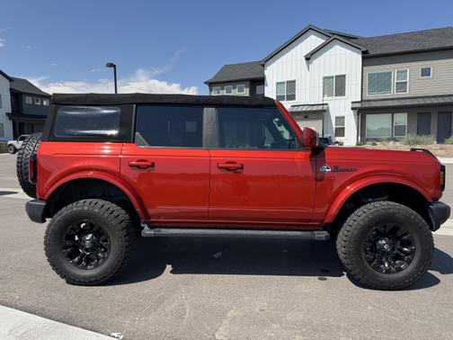 2022 Ford Bronco Outer Banks