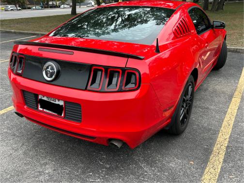 2014 Ford Mustang V6