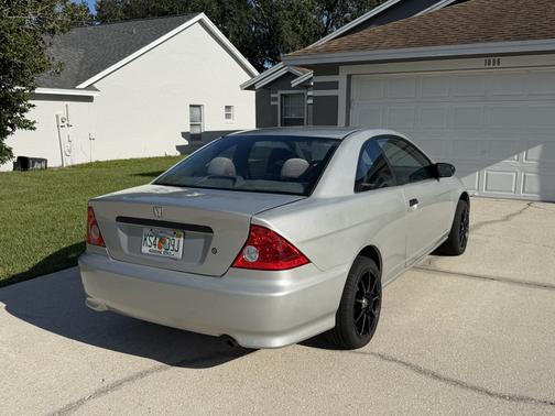 Silver 2005 Honda Civic VP