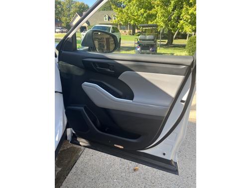 2023 Toyota Highlander Hybrid LE