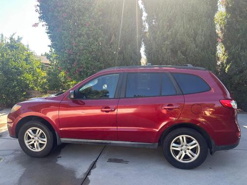 Red 2011 Hyundai SANTA FE GLS