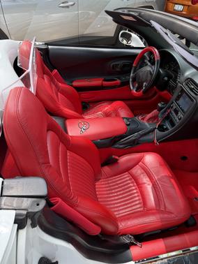White 1998 Chevrolet Corvette Base