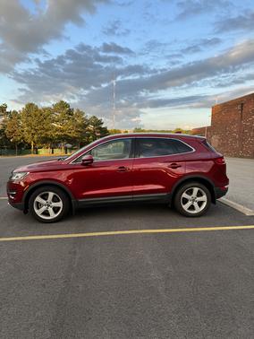 2015 Lincoln MKC Base
