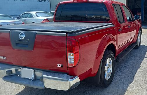 2006 Nissan Frontier SE Crew Cab