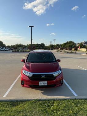 Red 2022 Honda Odyssey EX