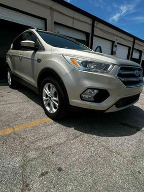 Gold 2017 Ford Escape SE