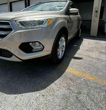 Gold 2017 Ford Escape SE