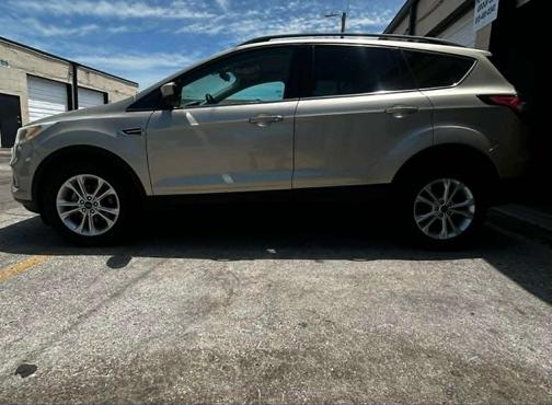 Gold 2017 Ford Escape SE