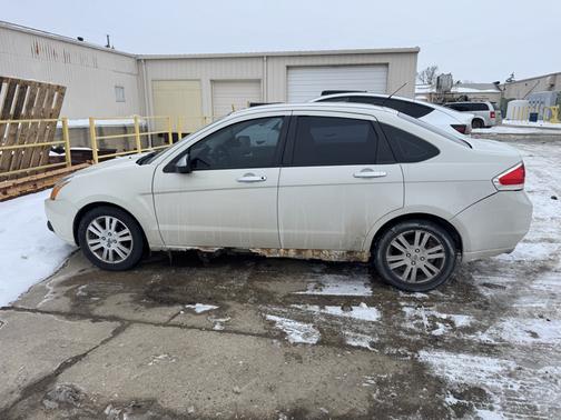 2010 Ford Focus SEL