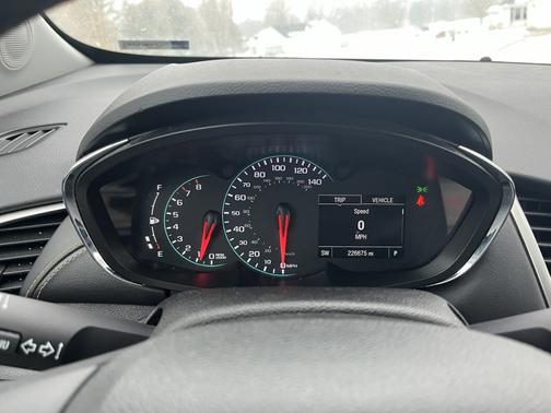 Red 2018 Chevrolet Trax LT
