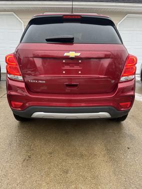 Red 2018 Chevrolet Trax LT