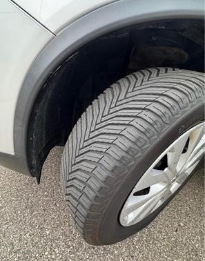 Silver 2016 Nissan Rogue SV