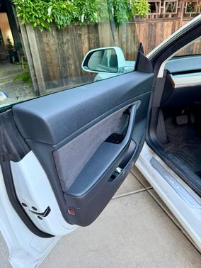 White 2019 Tesla Model 3 Standard Range Plus