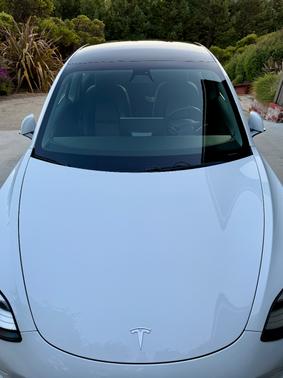 White 2019 Tesla Model 3 Standard Range Plus