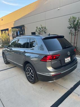 Gray 2021 Volkswagen Tiguan 2.0T SE