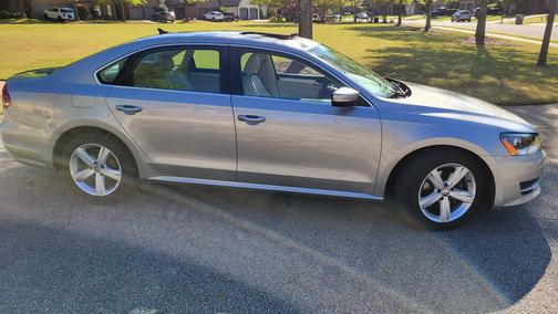 2013 Volkswagen Passat 2.5 SE