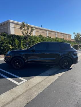 2024 Porsche Cayenne Cayenne