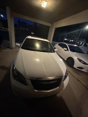 White 2013 Chrysler 200 Limited