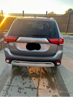 Silver 2020 Mitsubishi Outlander SE