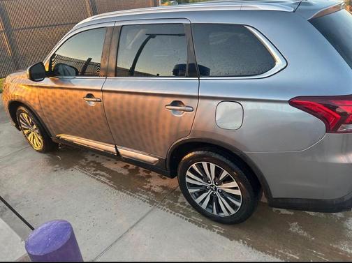 Silver 2020 Mitsubishi Outlander SE