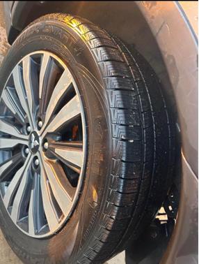 Silver 2020 Mitsubishi Outlander SE