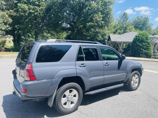 Gray 2005 Toyota 4Runner SR5
