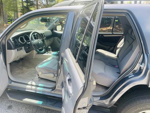 Gray 2005 Toyota 4Runner SR5