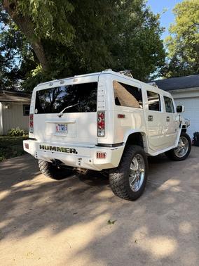 White 2005 Hummer H2 Base