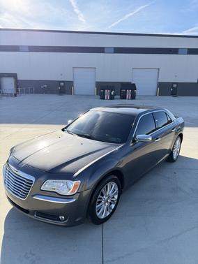 2014 Chrysler 300C Base