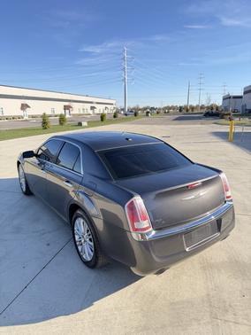 2014 Chrysler 300C Base