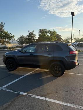 Gray 2015 Jeep Cherokee Trailhawk
