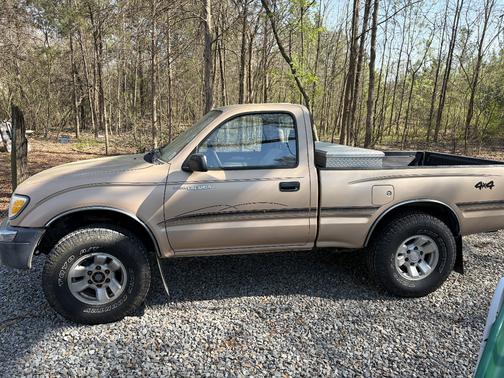 1999 Toyota Tacoma Base