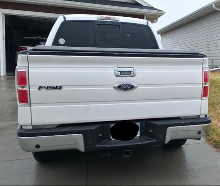 White 2011 Ford F-150 Lariat