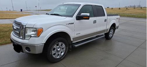 White 2011 Ford F-150 Lariat