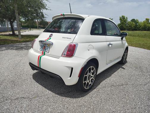 White 2018 FIAT 500 Pop