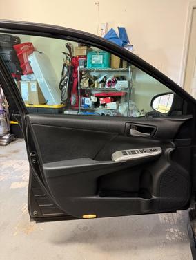 Black 2012 Toyota Camry SE