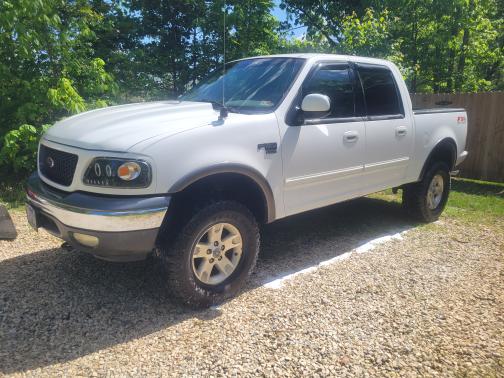 2002 Ford F-150 XLT SuperCrew