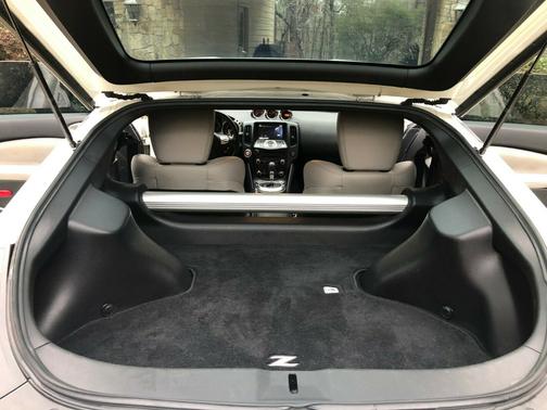 White 2011 Nissan 370Z Touring