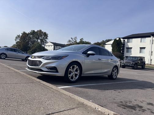 Silver 2017 Chevrolet Cruze Premier